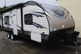 Find forest river salem in rvs, campers & trailers | want to buy an rv, motorhome, camper, trailer, or winnebago, or park model trailer? 2018 Forest River Salem Cruise Lite 241qbxl