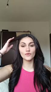 Debora Mihailowa: A Glimpse into Bulgarian Culture and Beauty