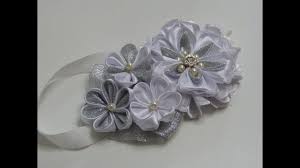 Tutorial Tiaras Para Bautizo Monos Para Ninas Como Hacer Lazos Para Bebe Hacer Flores De Tela Flores Kanzashi Adornos De Ganchillo