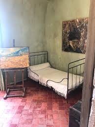 Épinglé sur chambres d h´tes marais poitevin paris france hotel ab 75 € hotels in paris kayak un mini loft dans le marais épinglé sur colbert épinglé sur presse pro showroom vkbpr sept 2020 chambre marais poitevin les 174 meilleures chambre van gogh cycle 3, la chambre vincent van gogh. Provence By Bike And Boat Alumni News Summer 2020 Newsletter Alumni Giving Department Of French And Italian Indiana University Bloomington