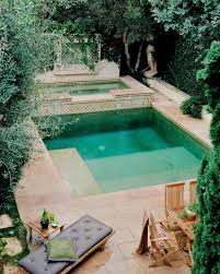 Small space pool and spa design with turf landscape. 18 Extraordinary Small Pool Design Ideas For A Backyard Oasis
