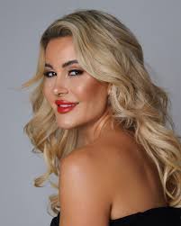 Susan Kurt's Instagram, Twitter & Facebook