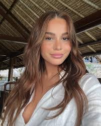 Julia Bonilla's Instagram, Twitter & Facebook