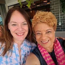 Leslie Mccray's Instagram, Twitter & Facebook