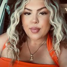 Brooke Loy's Instagram, Twitter & Facebook