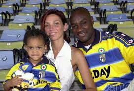 A champion of africa cameroon went to sydney 2000 as reigning african champions. E Kwat Tv Throwback Pic Of Patrick Mboma His Wife And Facebook
