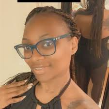 Geri Blake's Instagram, Twitter & Facebook