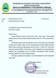 Setelah lulus dari sekolah tinggi pariwisata bogor sempat bekerja di operasional hotel salak the heritage, hr training & development di hotel salak the heritage, dan jr. Sma Negeri 4 Bekasi
