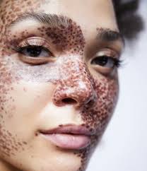 Jenna Lyons' New Beauty Brand Loveseen Reimagines False Eyelashes