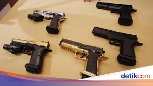 Check spelling or type a new query. Pindad Produksi Pistol Premium Baru Untuk Sipil Berapa Harganya