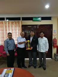 Anjuran pejabat daerah dan tanah bera telah di sambut meriah dengan bertemakan ''malaysia… Jabatan Ketua Pengarah Tanah Galian Persekutuan Lawatan Kptg Ke Pejabat Daerah Dan Tanah Sri Iskandar Dan Pejabat Daerah Dan Tanah Batang Padang