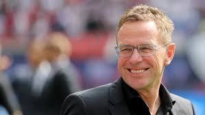 Gazidis tried to replace pioli last season with german coach ralf rangnick in a move which saw zvonimir boban sacked. Alf Rangnick Explains The Back Four On Tv In 1998 By O Meio Campo Medium