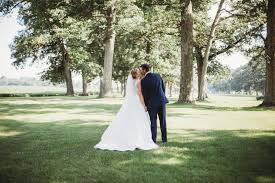 Best Intimate Wedding Venues In Central Indiana In 2020 With Images Intimate Wedding Venues Wedding Venues Intimate Wedding