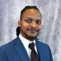 300+ perfiles de «Adric»