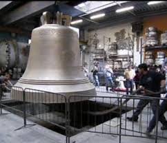 Catedrala mântuirii neamului va fi sfinţită în ziua de 30 noiembrie 2018, în ajunul zilei naţionale a româniei, când se împlinesc 100 ani de la marea unire. Cum AratÄ Acum Catedrala Neamului Cupolele Aurii Ale Catedralei Vizibile De La DistanÅ£e Mai Mari B365