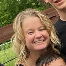 Tamara Stroud's Instagram, Twitter & Facebook