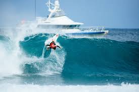 May 25, 2021 · australian surfing star sally fitzgibbons has rocketed to no.2 in the world rankings after winning the wsl event at rottnest island. Sally Fitzgibbons Und Gabriel Medina Gewinnen Auf Ro