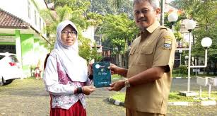 Yang berjudul lia anak sd kelas 6 jember.ada yang komplain. Priscilya Herpati Murid Kelas 6 Sd Yang Terbitkan Buku Fiksi Radarcirebon Com