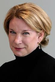 Malled: My Unintentional Career in Retail: Kelly, Caitlin: Amazon.com: Books