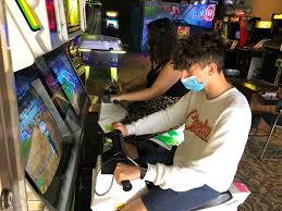 You can play apple arcade games on iphone, ipad, ipod touch, mac, and apple tv. Akron S Quarter Up Arcade And Bar Has Classic Pinball And Arcade Games