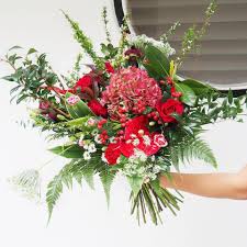 Flowers come in and out of season, but no matter which bud is blooming best, we've got some elegant and fragrant treats for you. 50 Best Florists For Flower Delivery In Singapore Petal Republic