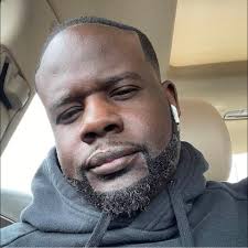 Happy 16th Birthday to my grandson Medjai!! This dude is NO quitter! He is  tough. He is always headed somewhere to shoot that basketball 🏀. We are  proud of him. Love you