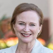 Carrie Bacon's Instagram, Twitter & Facebook