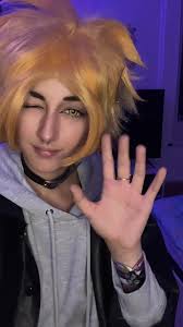 Why Mona Wannabe Trend