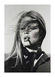 Beyond the iconic images of brigitte bardot sporting perfectly tousled updos on the red carpet, there's a whole catalog of less widely known, rarer bardot photos, too. Brigitte Bardot Poster Ikonische Fotos Schwarz Weiss Vintage