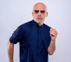 Αυλαία έριξε σήμερα το «καλό μεσημεράκι» στον σκαι, με την ματίνα παγώνη να εισβάλει στο πλατό και τον νίκο μουτσινά να μένει άναυδος. O Nikos Moytsinas Etoimazetai Gia Kalo Meshmeraki