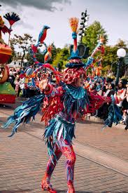 Make the magic last even longer by staying in a disney hotel or villages nature paris by center parcs. Disneyland Paris Die Aktuellsten Preise Die Neuesten Attraktionen Und Die Besten Angebote Fur Familien Disneyland Paris Disneyland Disney Hotels