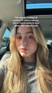 You are a natural beauty girl🎀🤍✨ #nomascaralook #nomakeuplook #NoMakeup  #autumnvibes #AutumnLook