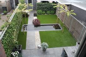 strakke lijnen met waterpartij voor smalle diepe tuin andre meilink outdoor gardens design water features in the garden garden design