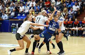 Csm bucureşti va întâlni echipa franceză metz handball în sferturile de finală ale ligii campionilor la handbal feminin, după ce gruparea din hexagon a încheiat pe locul al doilea în grupa principală 2 a competiţiei. S A Sistat Vanzarea Biletelor La Derby Ului Campionatului La Handbal Feminin Csm Bucuresti Scm Ramnicu Valcea