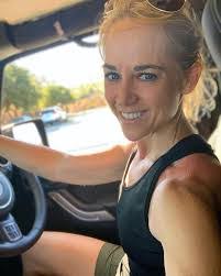 Christina Manges's Instagram, Twitter & Facebook