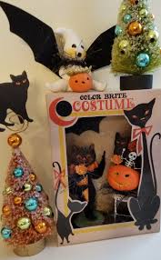 Tim Holtz Costume Box Halloween Crafts Halloween Season Halloween Decorations