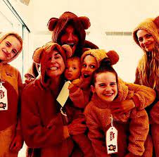 Norris nuts is a popular youtube channel which features a family of eight who post videos of their fun challenges and daily life. The Norris Nuts Norris Nuts Family Photos