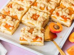Aprikosen Schmand Kuchen Vom Blech Die Besten Backrezepte Mit Gelinggarantie Rezept Aprikosen Blechkuchen Backrezepte Aprikosenkuchen Mit Streusel