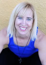 Castle of Doom: A Pick Your Own Quest Gamebook: Hoover, Connor, Hoover, P.  J.: 9781949717495: Amazon.com: Books