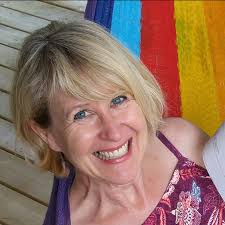 Laurie Larose's Instagram, Twitter & Facebook