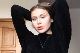 Di fabio cazzato non si sa molto. Jasmine Carrisi Prima Intervista Con Mamma Loredana Lecciso