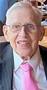 Melody Dickson's Instagram, Twitter & Facebook