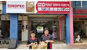 Semasa penukaran minyak hitam dilakukan, pekerja di sana memberitahu saya yang engin kereta saya perlu. Autonest Carian Pusat Servis Kereta Nsy