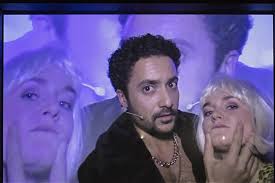 Techno-Thriller vom Leben im Handy