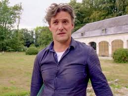 Series 3 of the show airs in 2019 and many properties oozing romantic french charm are featured on the programme. Escape To The Chateau Diy On Tv Series 2 Episode 23 Channels And Schedules Tv24 Co Uk