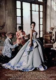 Vanity Fair May 2009 There Will Be Beauty Emily Blunt Com Imagens Ideias Fashion Vestido Lindo Dior Haute Couture