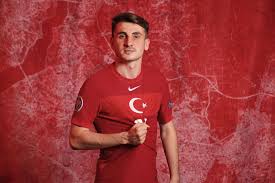 Göztepe maçının kahramanı kerem aktürkoğlu ve 3 maç sonra sahalara asistle dönen yıldız orta saha taylan antalyalı oyundan çıkarken camiayı endişelendirmişti. G I C A On Twitter Kompleks Ugruna Harcanan Ozan Kabak Taylan Antalyali Ve Kerem Akturkoglu Bu Cocuklarin Ahi Her Zaman Ustunde Olacak Senol Gunes Https T Co Bklvqgehpd Twitter