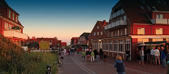 Haben sie schon mal einen blick in die „kleine inselkirche geworfen? Die Insel Baltrum Gastronomie