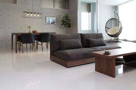 無機質な空間に調和するナチュラルモダンインテリア ナチュラルモダンインテリア インテリア インテリア 床