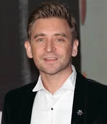 DJ Fresh Praises 'Really Talented' Ellie Goulding As New Single 'Burn' Tops  Charts